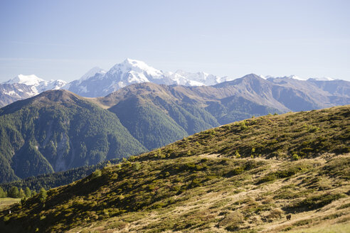 Italien, Südtirol, Watlesgebiet, Blick auf Ortleralpen und Ortlerspitze - MYF000584