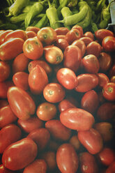 Tomaten und grüne Chilischoten - DWIF000241