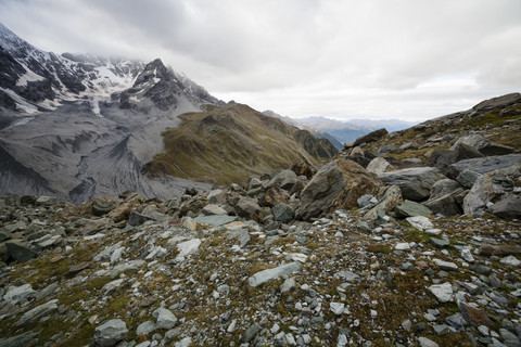 Italien, Südtirol, Blick auf die Ortler-Alpen, lizenzfreies Stockfoto