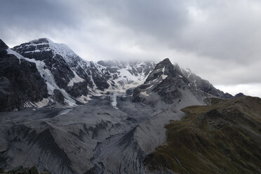 Italien, Südtirol, Blick auf Ortler-Alpen, Monte Zebru links, Ortler rechts - MYF000626