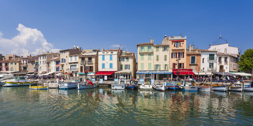 Frankreich, Provence-Alpes-Côte d'Azur, Bouches-du-Rhone, Cassis, Hafen, Panorama - WD002667