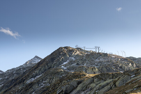 Österreich, Bundesland Salzburg, Pinzgau, Sessellift im Skigebiet Weisssee Gletscherwelt - MKF000129