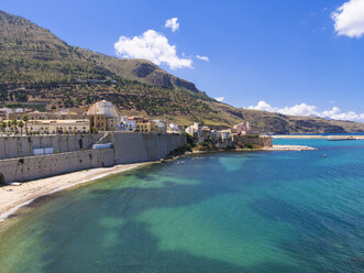 Italy, Sicily, Province of Trapani, Fishing village Castellammare del Golfo - AMF003008