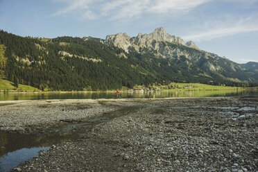 Austria, Tyrol, Tannheimer Tal, mountainscape with lake - UUF002322