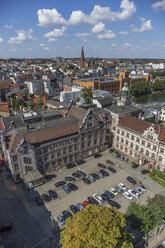 Deutschland, Mecklenburg-Vorpommern, Schwerin, Stadtbild, Blick auf altes Postamt und Arsenal - PVCF000159