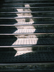 Schatten im Bahnhof, Kyoto Japan - FLF000543