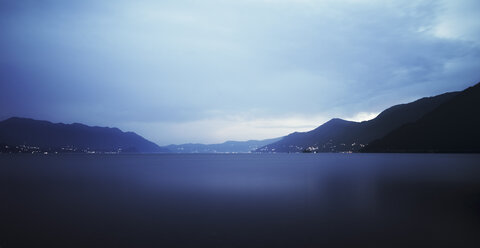 maccagno, italien, lago maggiore, see, nacht, blick - DSCF000159