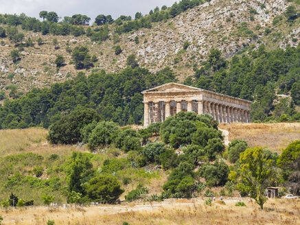 Italien, Sizilien, Calatafimi, Dorischer Tempel von Segesta - AMF003127