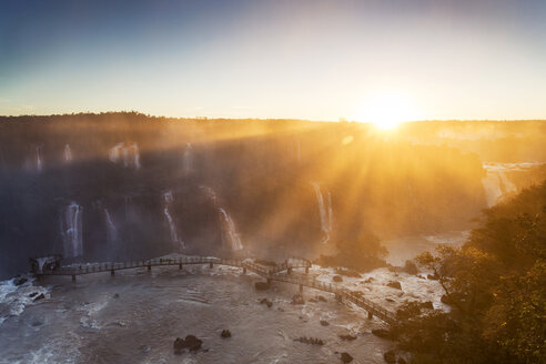 South America, Brazil, Parana, Iguazu National Park, Iguazu Falls against the evening sun, viewing platform - FPF000018