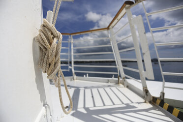 Rope on cruise liner - SHKF000020