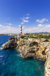 Spanien, Mallorca, Porto Colom, Leuchtturm - THAF000864