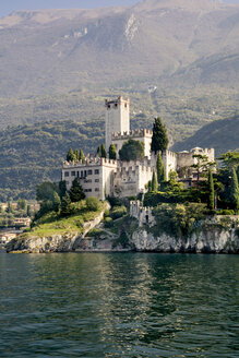 Italien, Venetien, Malcesine mit Castello Scaliger - LV002175