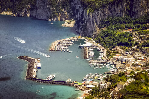 Italien, Marina Grande und Hafen von Capri - PUF000281