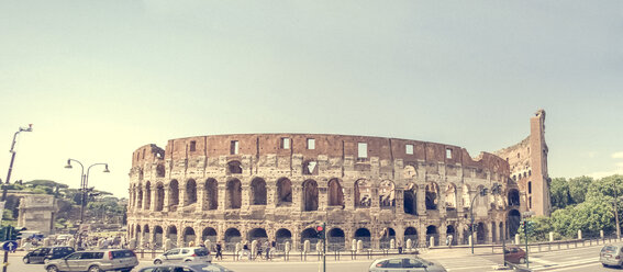 Italien, Rom, Kolosseum - PUF000295