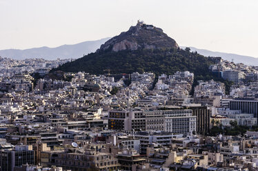 Griechenland, Athen, Stadtbild mit Berg Lycabettus - THAF000879