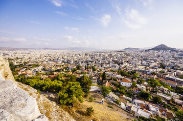 Griechenland, Athen, Stadtbild mit Berg Lycabettus - THAF000882