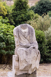 Griechenland, Athen, alte Statue auf der Agora - THAF000910