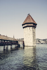 Switzerland, Lucerne, water tower and Kapellbruecke - PUF000311