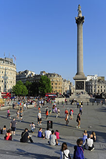 UK, London, Trafalgar Square with Nelson's Column - MIZF000673