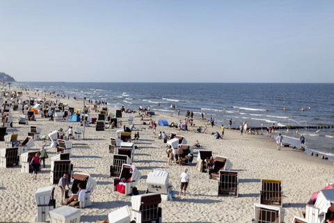 Deutschland, Mecklenburg-Vorpommern, Rügen, Strand im Ostseebad Binz, lizenzfreies Stockfoto