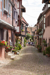 France, Alsace, Eguisheim, Old Town, Lane and old houses - WIF001164