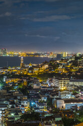 Mexiko, Jalisco, Puerto Vallarta bei Nacht - ABAF001581