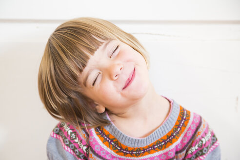 Portrait of cute little girl with closed eyes - LVF002291