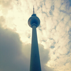 Fernsehturm Alex am Alexanderplatz, Wahrzeichen der Stadt Berlin, Berlin, Deutschland - MEMF000496