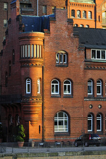 Germany, Hamburg, Speicherstadt, brick building - MIZF000740