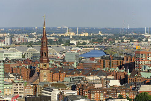 Germany, Hamburg, Speicherstadt and St. Catherine's Church - MIZF000759