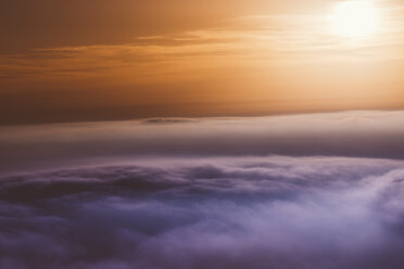 Sonnenuntergang über den Wolken - JPF000020