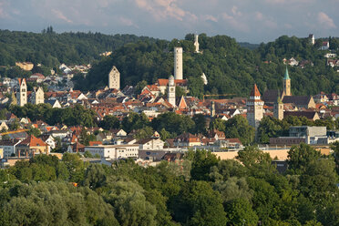 Germany, Baden-Wuerttemberg, Ravensburg, town towers in old town - SHF001597