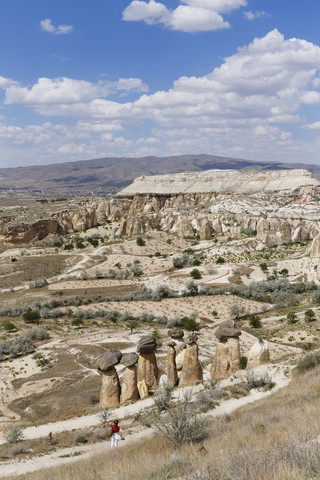 Türkei, Goereme National Park, Tuffsteinformationen bei Cavusin, lizenzfreies Stockfoto