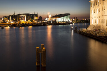 Netherlands, Amsterdam, Shipping Museum Nemo in the evening - FCF000488