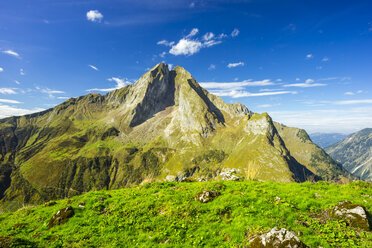 Germany, Bavaria, Allgaeu, Allgaeu Alps, View to mountian Hoefats - WGF000525