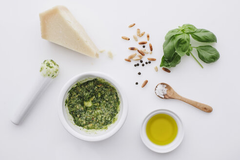 Ingredients for pesto on white ground - IPF000165