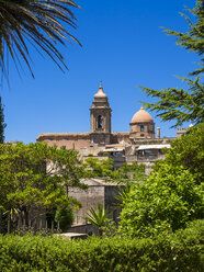 Italien, Sizilien, Provinz Trapani, Erice, Blick auf die Chiesa San Giuliano - AMF003284