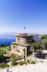 Türkei, Antalya, Kaleici, Blick auf die Burg - THAF001000