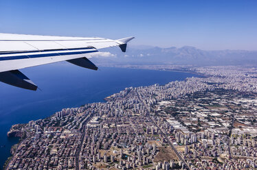 Turkey, Antalya, View to coastal city from plane - THAF001003