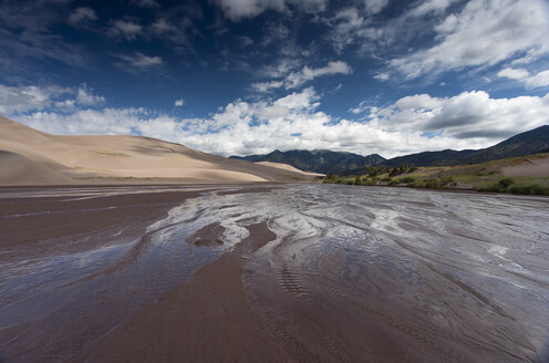 USA, Colorado, Great Sand Dunes National Park and Preserve - NNF000111