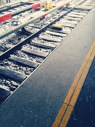 Platform in winter - BRF000828
