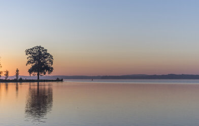 Germany, Mecklenburg-Vorpommern, Schwerin, sunrise at Lake Schwerin - PVCF000207