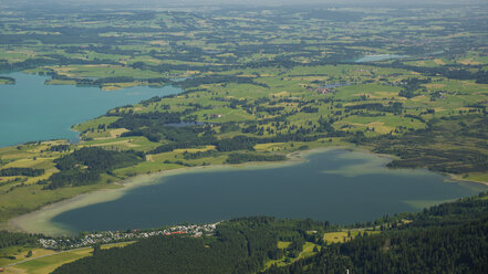 Germany, Bavaria, Swabia, East Allgaeu, View to Lake Bannwaldsee - WGF000543