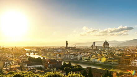 Italy, Tuscany, Florence, Cityscape in the evening light - PUF000342