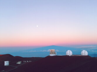 USA, Hawaii, Hawaii, Mauna Kea, Observatories - BRF000872