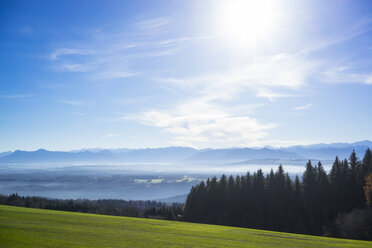 Deutschland, Bayern, Blick vom Hohenpeissenberg - FLF000607