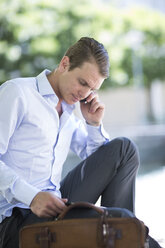 South Africa, Capetown, Businessman on the phone, outdoors - ZEF002114