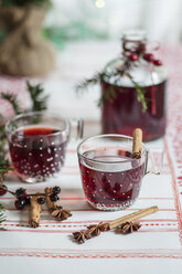 Glasses of mulled wine and spices - SBDF002160