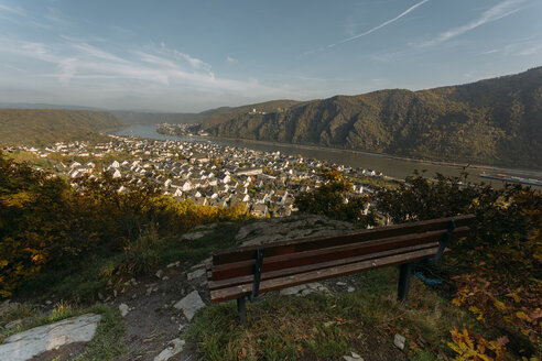 Deutschland, Rheinland-Pfalz, Blick auf Bad Salzig und den Rhein von oben - DWF000204