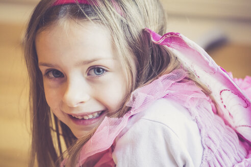 Portrait of smiling little girl masquerade as a fairy - SARF001155